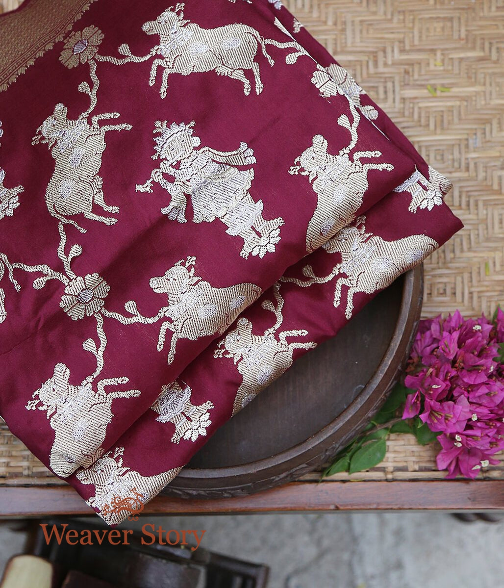 Handloom_Wine_Color_Banarasi_Katan_Silk_Dupatta_with_Pichwai_Woven_Motifs_WeaverStory_01