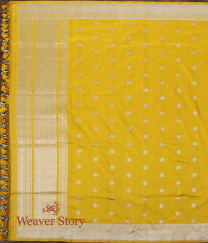 Handloom_Yellow_Banarasi_Katan_Silk_Dupatta_with_Kadhwa_Booti_WeaverStory_02