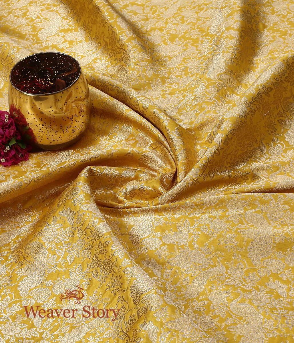 Handloom_Yellow_Mor_Bagh_Shikargah_Fabric_WeaverStory_01