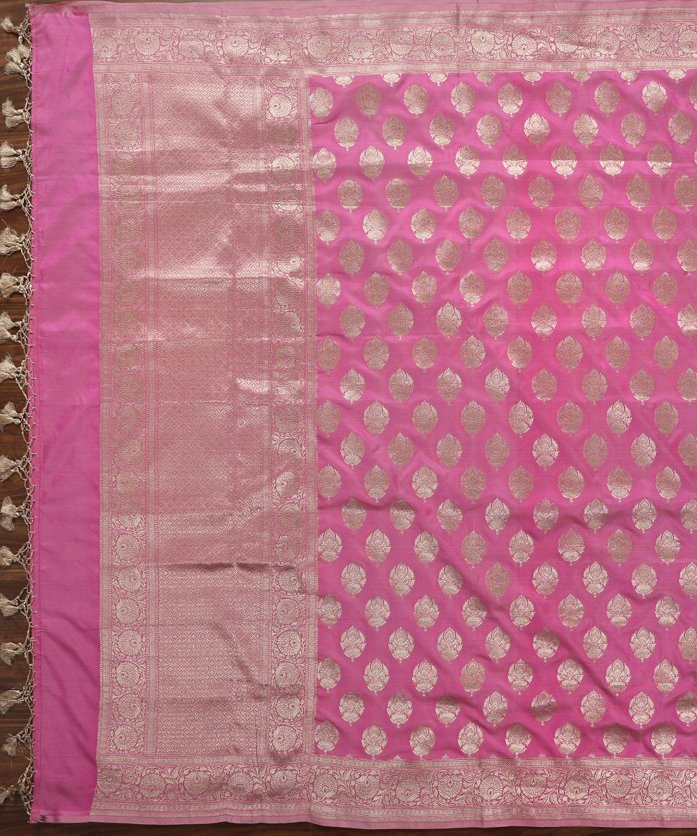Handloom_Light_Pink_Silk_Banarasi_Dupatta_With_Leaf_Motif_And_Floral_Border_WeaverStory_02
