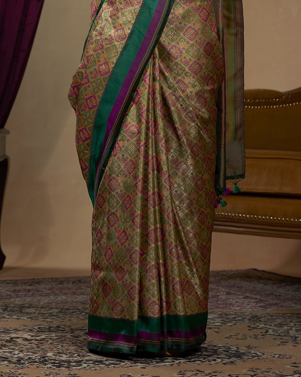 Handloom_Beige_Pure_Katan_Silk_Pashmina_Jamawar_Saree_With_Green_And_Purple_Reshmi_Border_WeaverStory_04