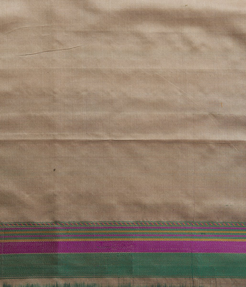 Handloom_Beige_Pure_Katan_Silk_Pashmina_Jamawar_Saree_With_Green_And_Purple_Reshmi_Border_WeaverStory_05