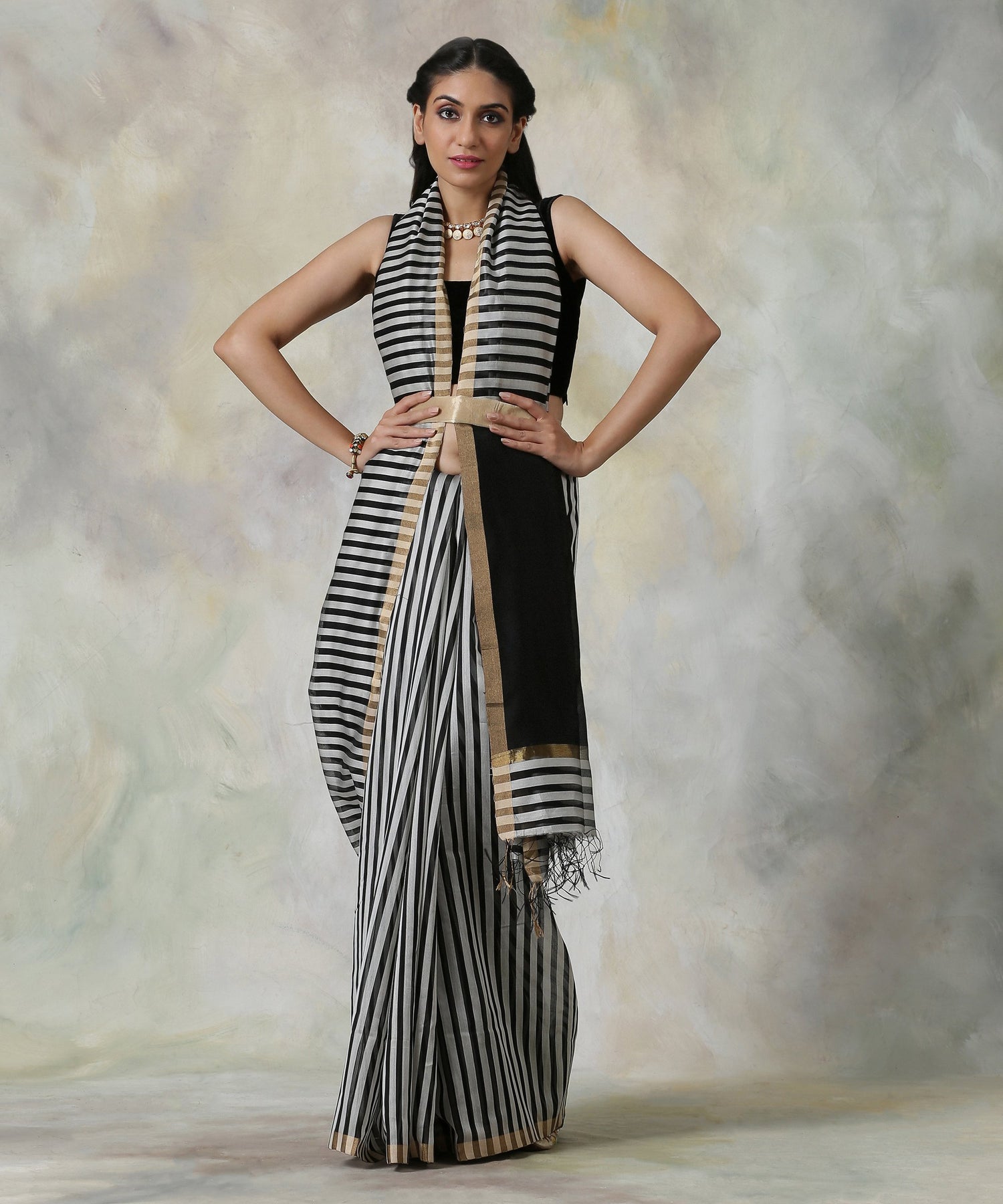 Handloom_Black_Banarasi_Saree_With_Grey_Stripes_Maheshwari_Design_WeaverStory_01