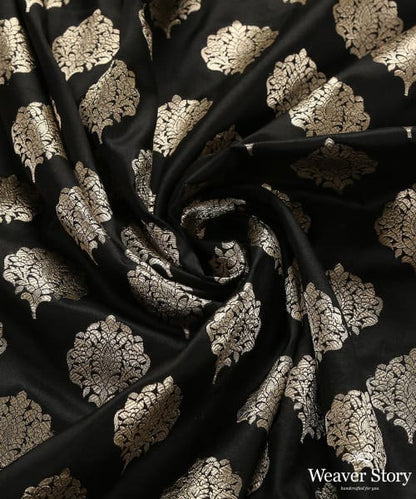 Handloom_Black_Katan_Silk_Dupatta_With_Leaf_Motifs_And_Floral_Border_WeaverStory_05