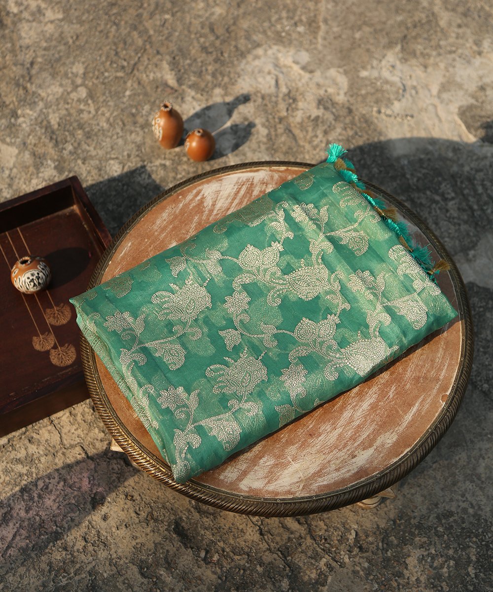 Handloom_Green_Kora_Silk_Kadhwa_Jangla_Banarasi_Dupatta_WeaverStory_01