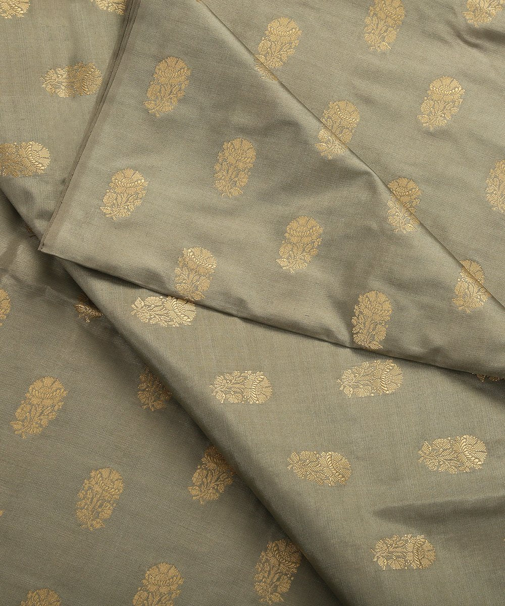 Handloom_Grey_Pure_Katan_Silk_Banarasi_Fabric_with_Floral_Motifs_WeaverStory_04