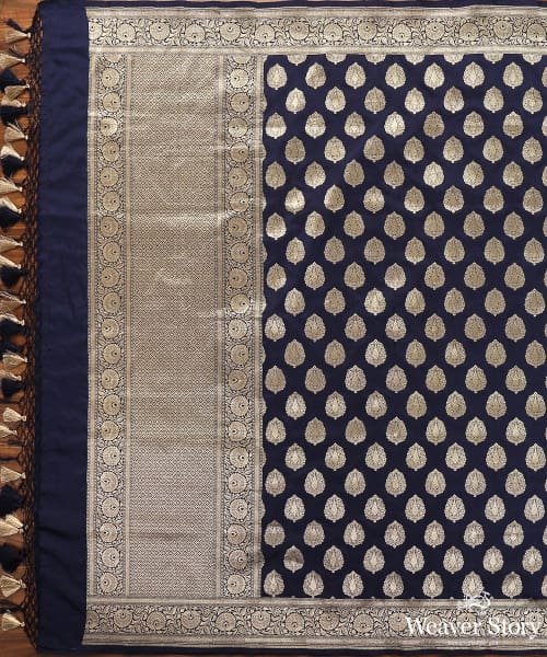 Handloom_Navy_Blue_Katan_Silk_Banarasi_Dupatta_with_Cutwork_and_Booti_Design_WeaverStory_02