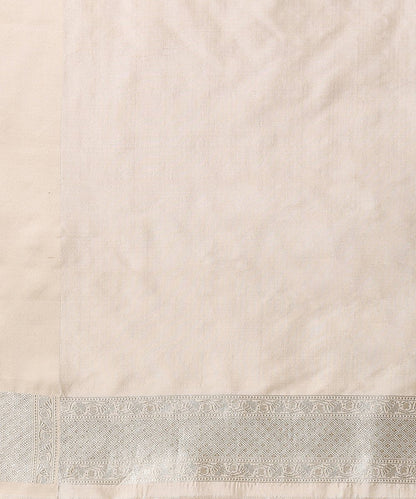 Handloom_Offwhite_Gold_Copper_Zari_Pure_Katan_Silk_Banarasi_Saree_with_small_Motifs_WeaverStory_05