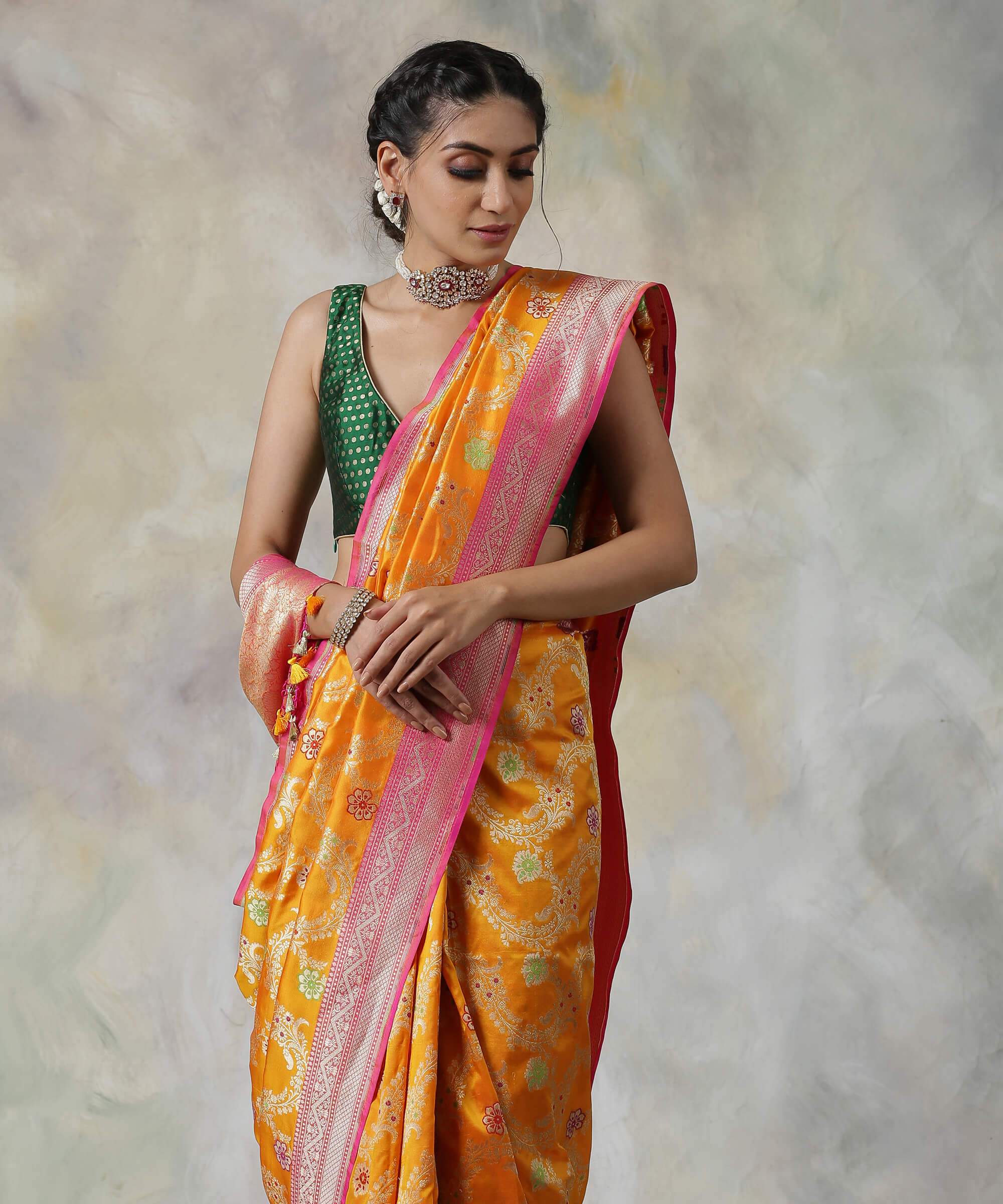 Handloom_Orange_Pure_Katan_Silk_Banarasi_Saree_with_Pink_Border_WeaverStory_01