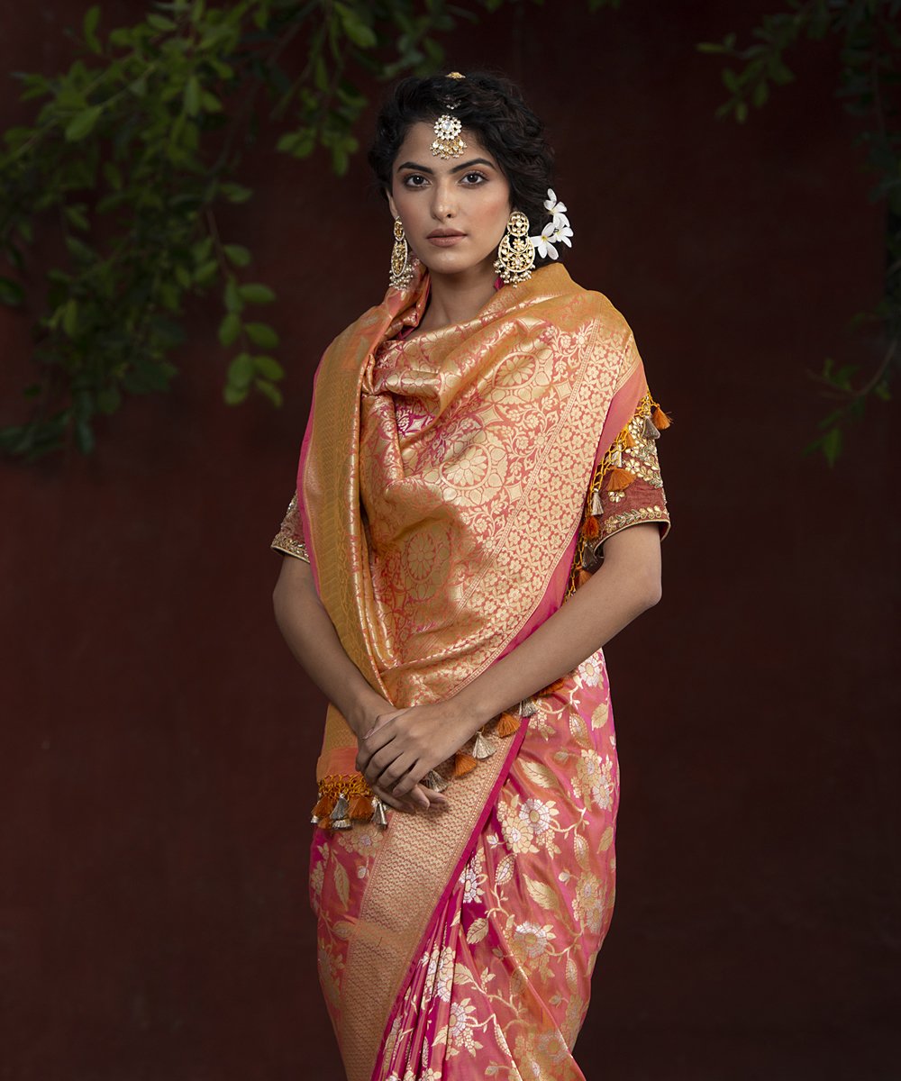 Handloom_Peach_And_Pink_Dual_Tone_Cutwork_Katan_Silk_Banarasi_Saree_with_Sona_Rupa_Jangla_WeaverStory_01
