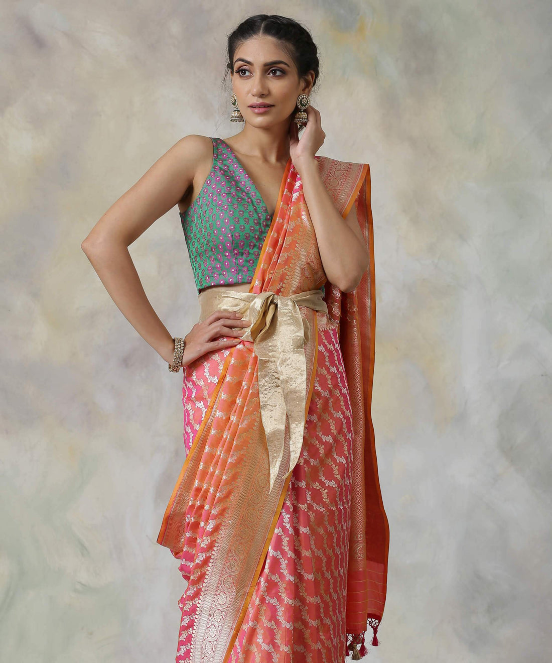 Handloom_Peach_Pure_Katan_Silk_Banarasi_Saree_with_Gold_and_Silver_Zari_WeaverStory_01