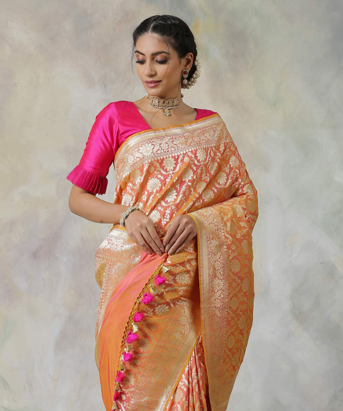 Handloom_Peach_and_Yellow_Pure_Katan_Silk_Banarasi_Saree_with_All_Over_Zari_Jaal_WeaverStory_01
