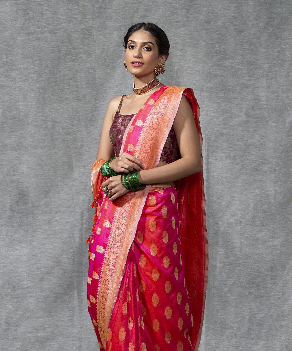 Handloom_Pink_And_Orange_Dual_Tone_Katan_Silk_Floral_Booti_Banarasi_Saree_WeaverStory_01
