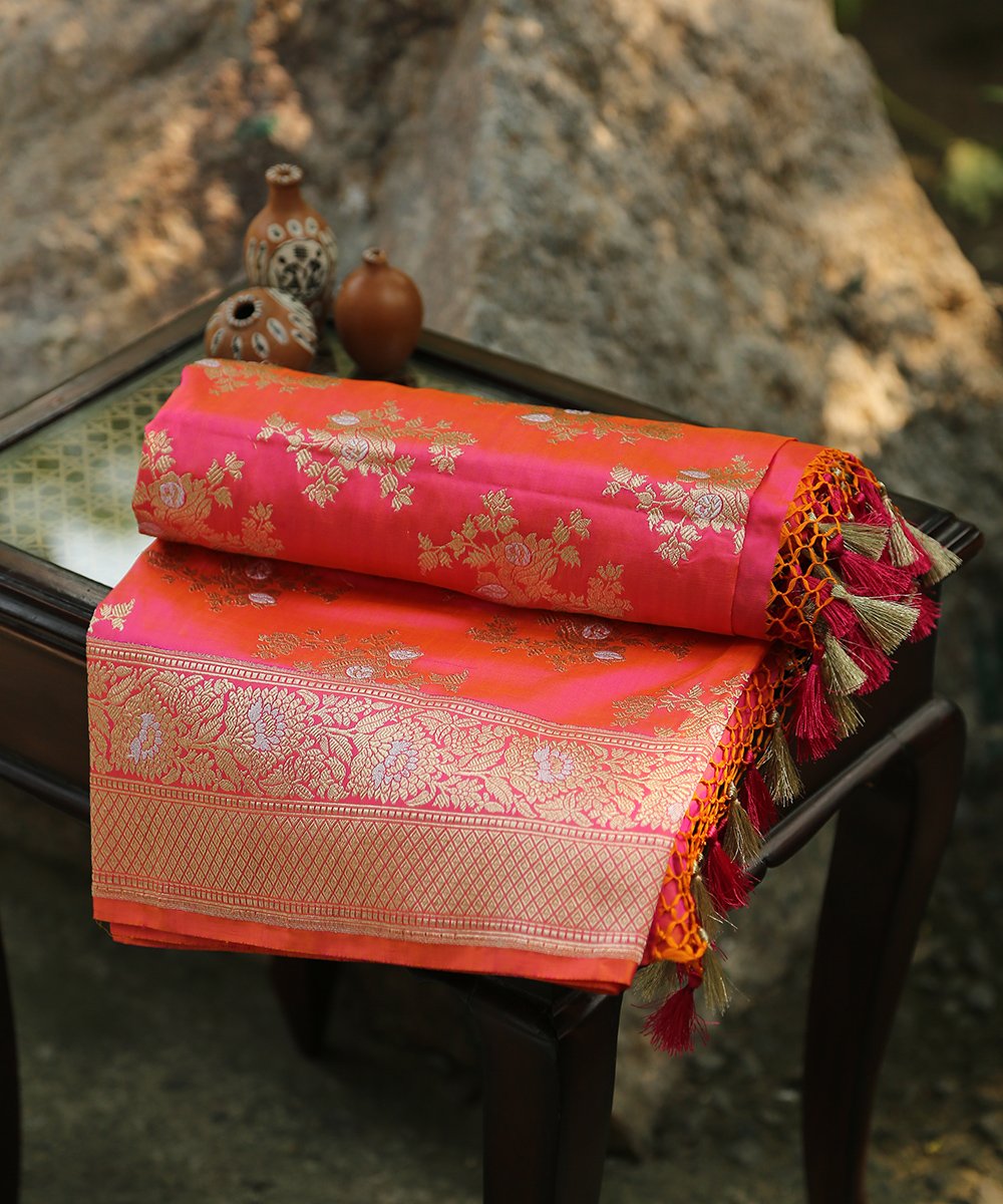Handloom_Pink_And_Orange_Dual_Tone_Pure_Katan_Silk_Sona_Rupa_Kadhwa_Jangla_Banarasi_Dupatta_WeaverStory_01