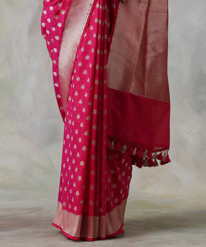 Handloom_Pink_Banarasi_Silk_Saree_with_All_Over_Floral_Booti_WeaverStory_04