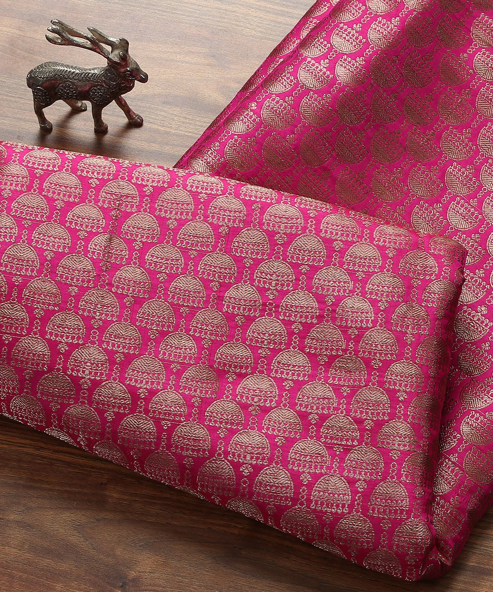 Handloom_Pink_Banarasi_Brocade_Fabric_with_Jhumki_Booti_Design_WeaverStory_01