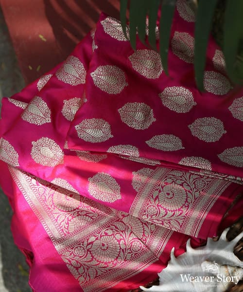 Handloom_Pink_Katan_Silk_Banarasi_Dupatta_with_Cutwork_and_Booti_Design_WeaverStory_01