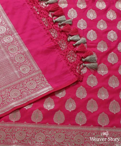 Handloom_Pink_Katan_Silk_Banarasi_Dupatta_with_Cutwork_and_Booti_Design_WeaverStory_04