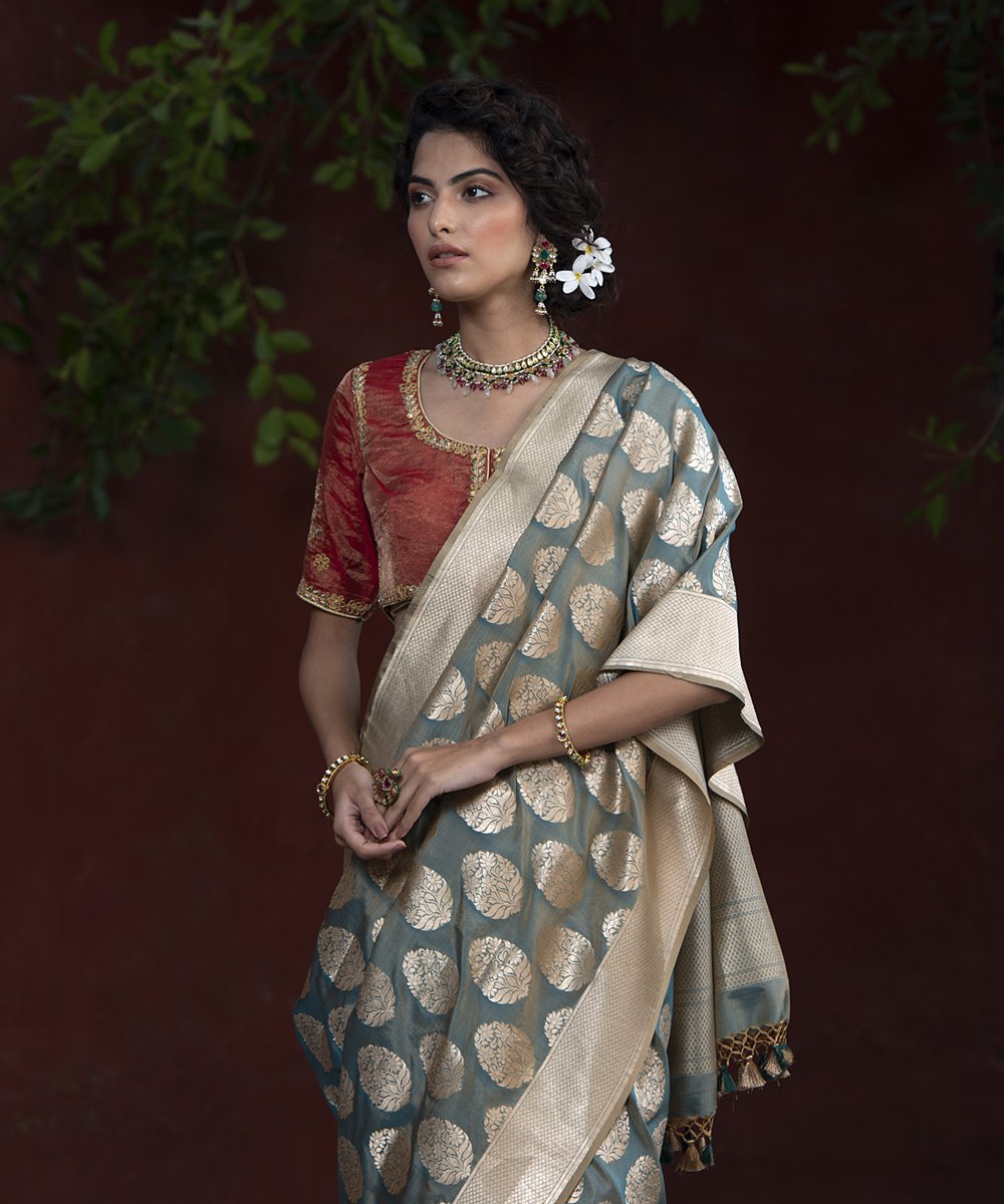 Handloom_Pista_Green_Dual_Tone_Cutwork_Katan_Silk_Banarasi_Saree_with_Mughal_Booti_WeaverStory_01