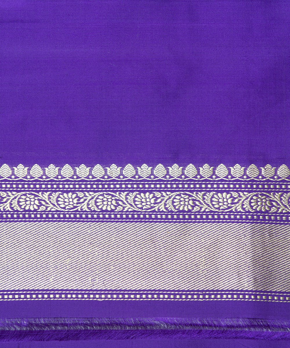 Handloom_Purple_Kadhwa_Katan_Silk_Banarasi_Saree_With_Boota_Design_and_Pink_Selvedge_WeaverStory_05