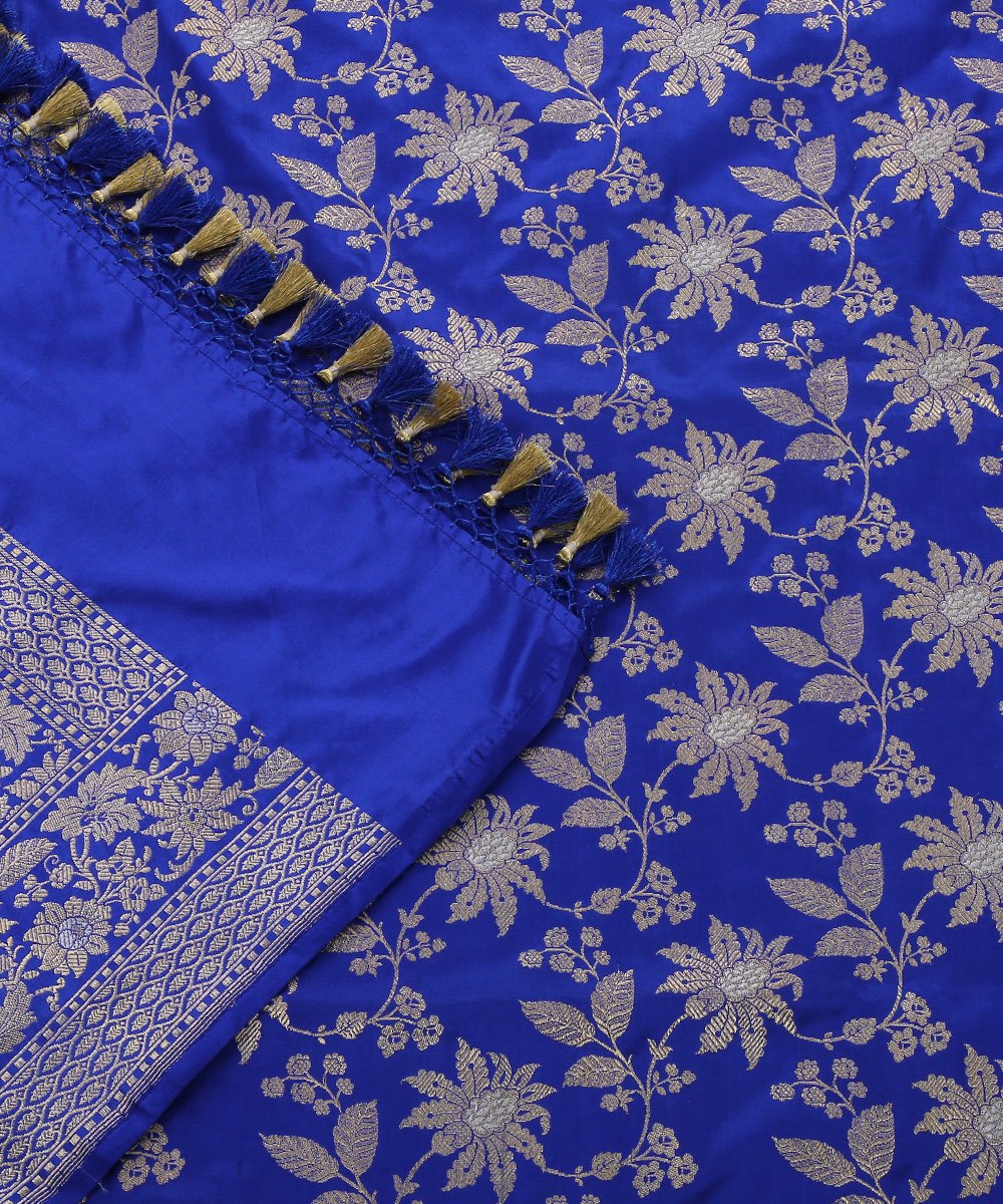 Handloom_Purple_Kadhwa_Pure_Katan_Silk_Banarasi_Dupatta_with_Floral_Jangla_WeaverStory_05