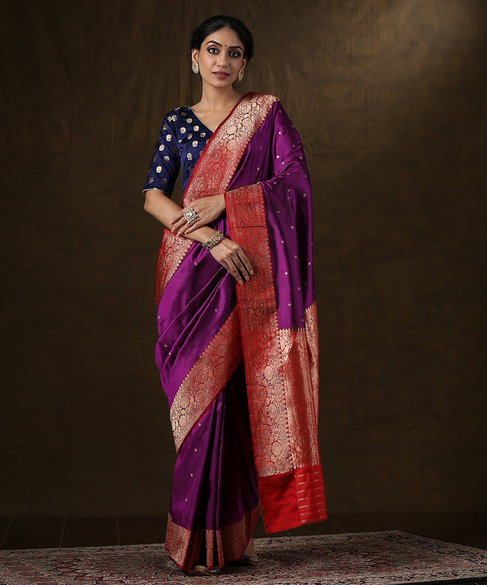Handloom_Purple_Katan_Silk_Banarasi_Saree_With_Red_Border_and_Small_Booti_WeaverStory_02