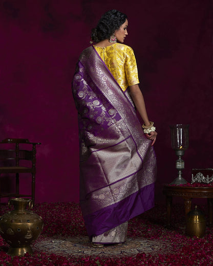 Handloom_Purple_Katan_Silk_Banarasi_Saree_with_Kadhwa_Weave_and_Floral_Jaal_WeaverStory_03