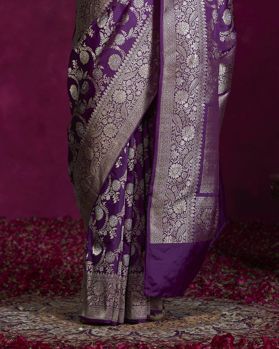 Handloom_Purple_Katan_Silk_Banarasi_Saree_with_Kadhwa_Weave_and_Floral_Jaal_WeaverStory_04