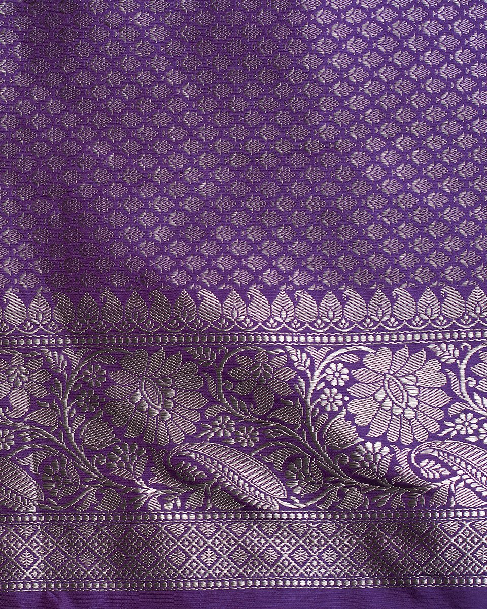 Handloom_Purple_Katan_Silk_Banarasi_Saree_with_Kadhwa_Weave_and_Floral_Jaal_WeaverStory_05