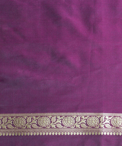 Handloom_Purple_Traditional_Katan_Silk_Zari_Booti_Banarasi_Saree_With_Red_Selvedge_WeaverStory_05