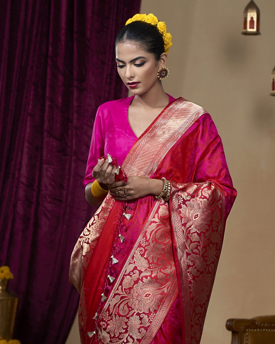 Handloom_Rani_Pink_Mehraab_Border_Pure_Katan_Silk_Tanchoi_Banarasi_Saree_WeaverStory_01