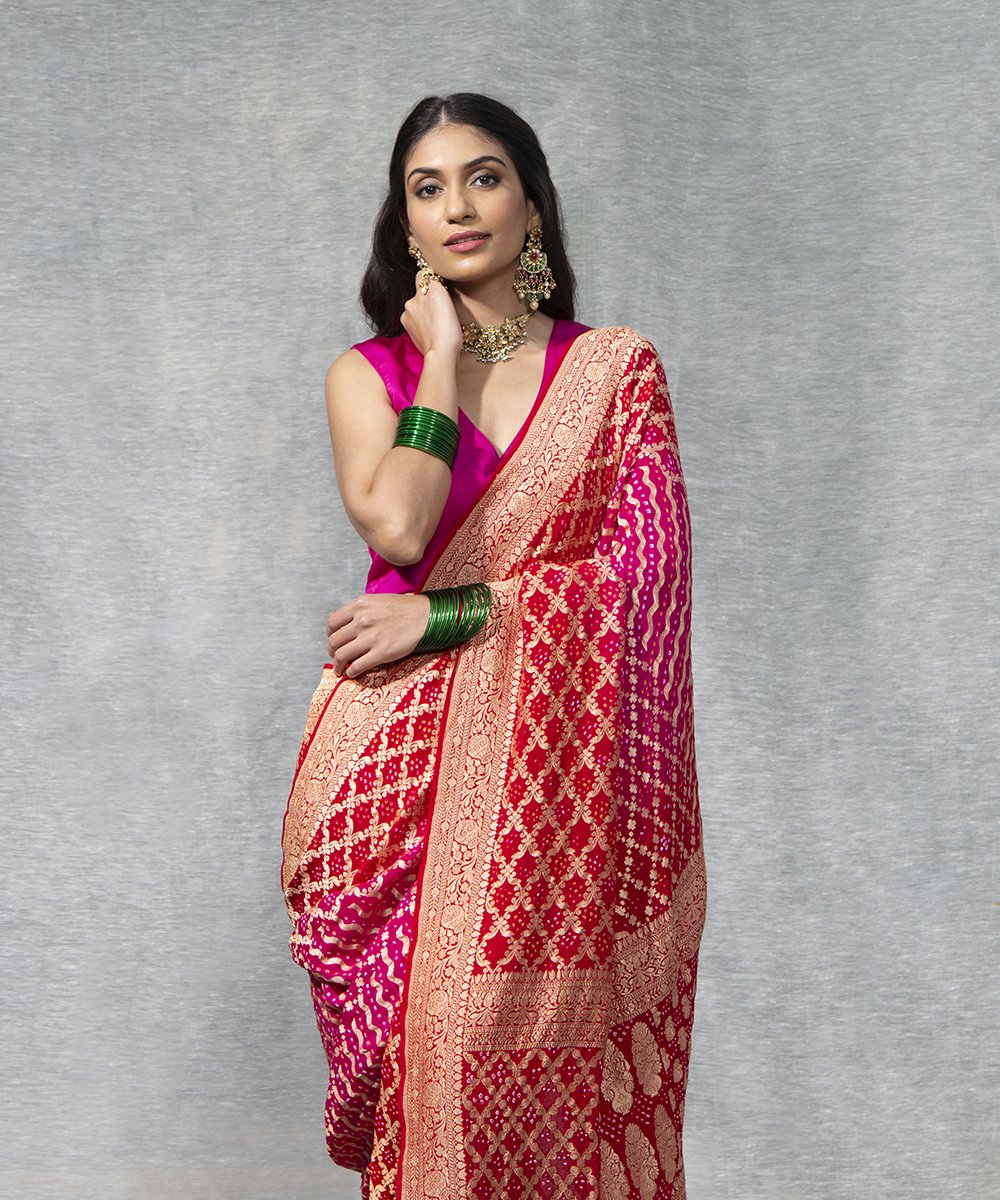 Handloom_Red_And_Pink_Pure_Georgette_Banarasi_Bandhej_Saree_WeaverStory_01