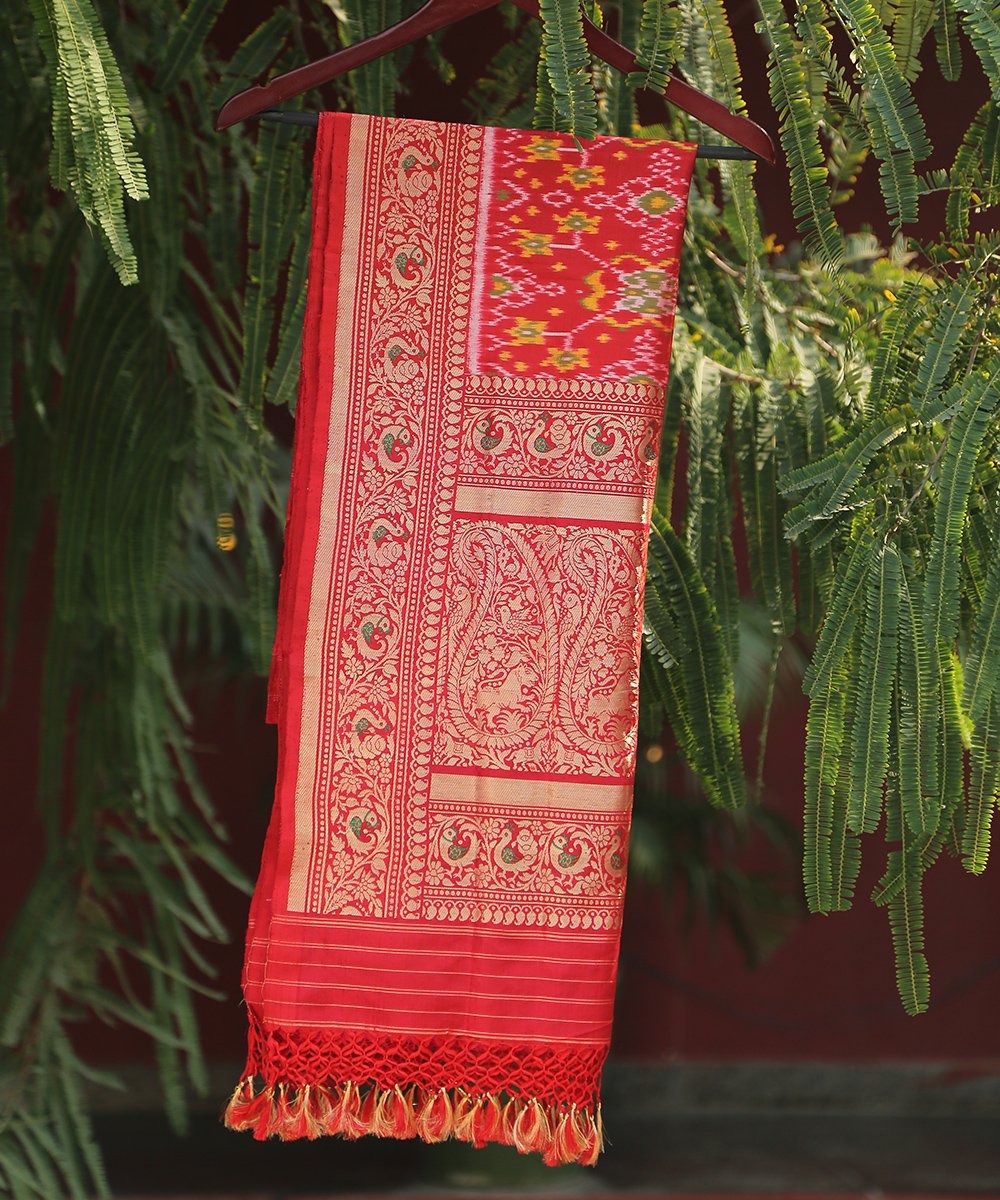 Red_Handloom_Ashawali_Pure_Silk_Patola_Dupatta_With_Meenakari_Border_WeaverStory_01