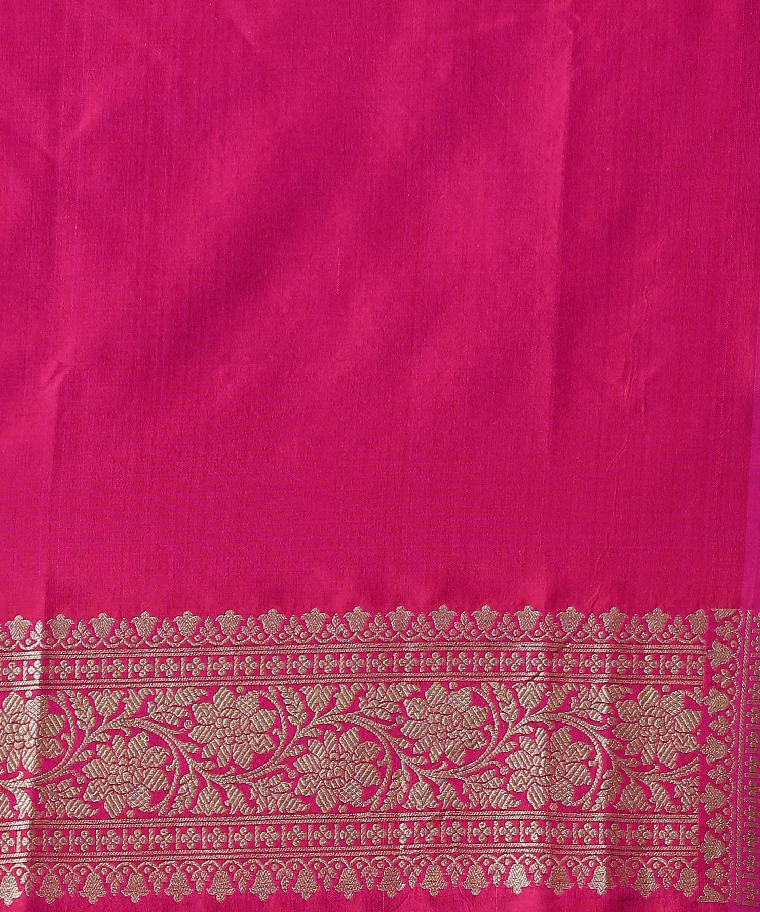 Handloom_Red_Banarasi_Silk_Saree_with_Floral_Jaal_and_Pink_Border_WeaverStory_05