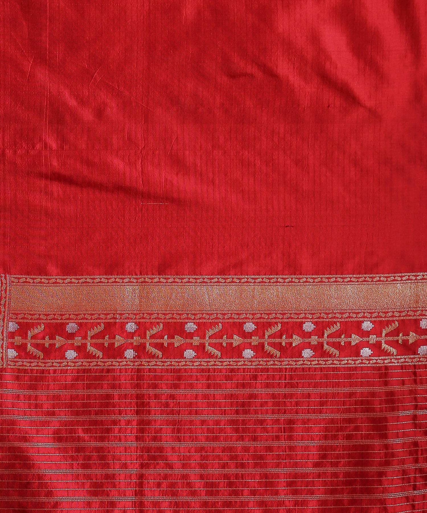 Red_Pure_Katan_Silk_Banarasi_Handloom_Saree_with_Jamdani_Weave_WeaverStory_05