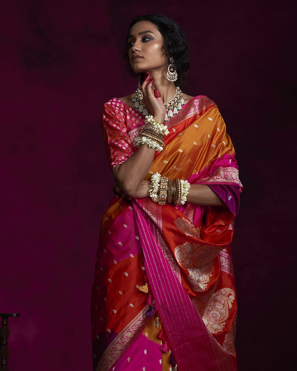 Handloom_Red_Rangkaat_Katan_Silk_Banarasi_Saree_with_Ambi_Pallu_WeaverStory_01