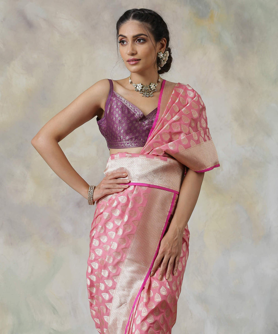 Handloom_Rose_Pink_All_Over_Zari_Booti_Banarasi_Pure_Katan_Silk_Saree_WeaverStory_01
