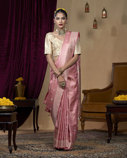 Handloom_Pink_and_Peach_Pure_Katan_Silk_Tanchoi_Banarasi_Saree_With_Rose_Flower_Boota_WeaverStory_02