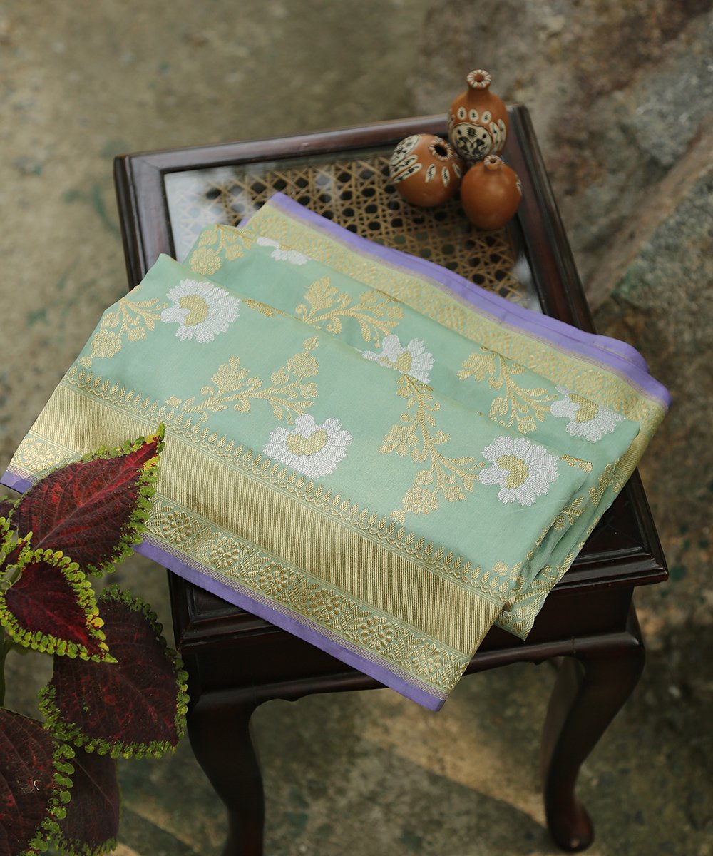 Sea_Gree_Pure_Katan_Silk_Handloom_Kadhwa_Jangla_Banarasi_Dupatta_with_Lavender_Selvedge_WeaverStory_01