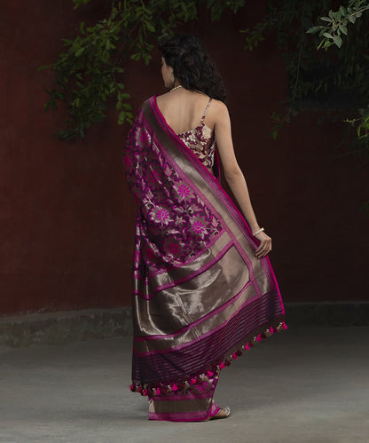 Handloom_Wine_And_Pink_Dual_Tone_Antique_Silver_Zari_Banarasi_Saree_with_Jangla_Design_WeaverStory_03