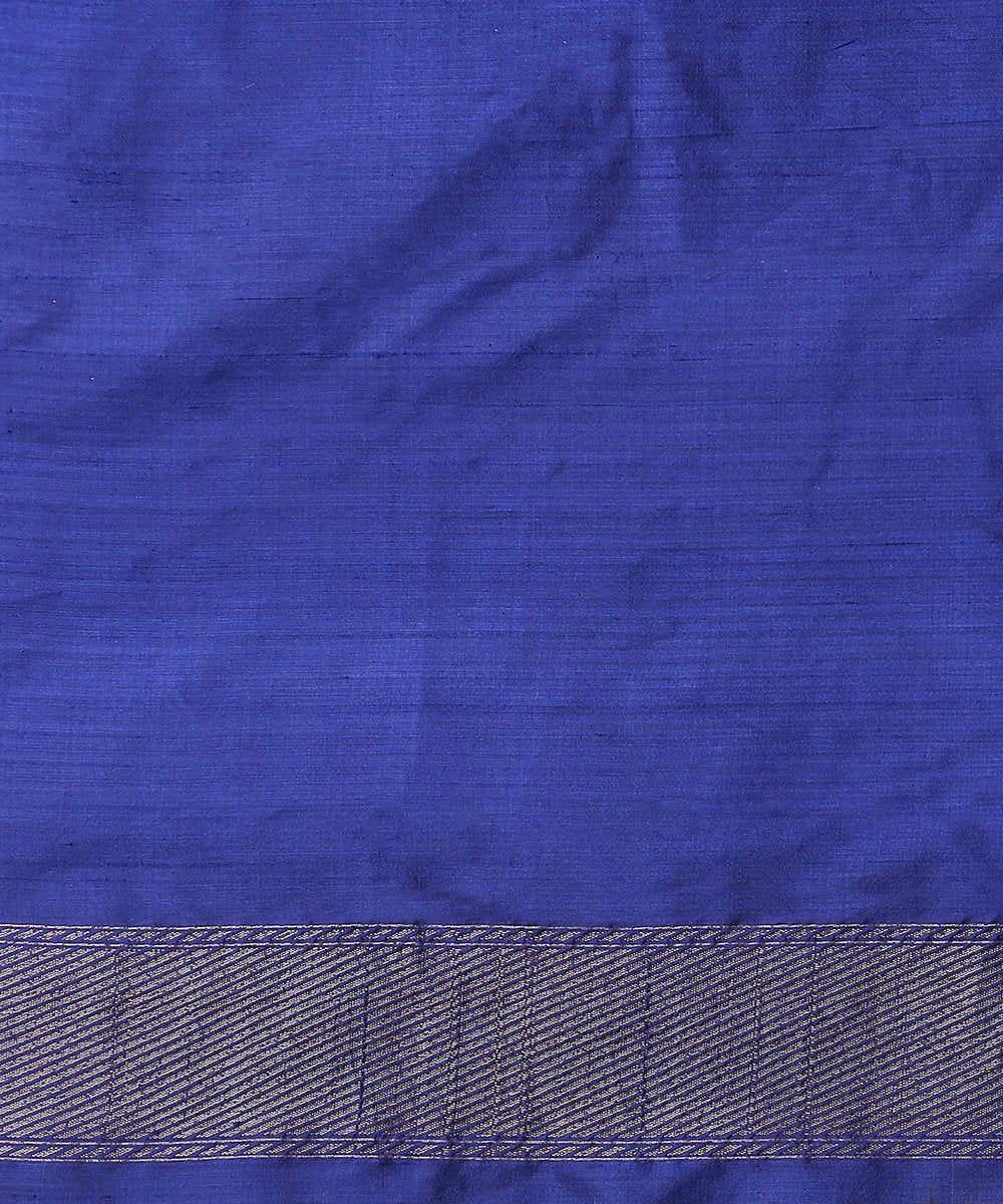 Handloom_Yellow_Pure_Katan_Silk_Banarasi_Saree_With_Purple_Floral_Border_WeaverStory_05