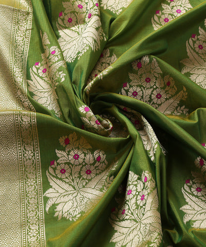 Henna_Green_Handloom_Banarasi_Katan_Silk_Dupatta_with_Floral_Bunches_WeaverStory_05