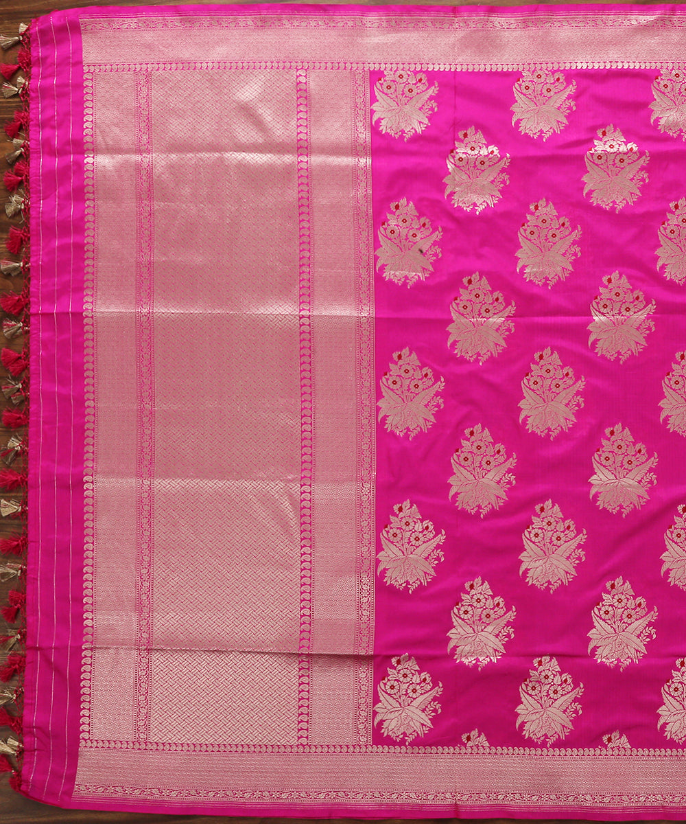 Pink_Handloom_Banarasi_Katan_Silk_Dupatta_with_Floral_Bunches_WeaverStory_02