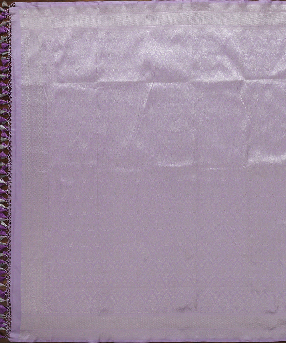 Lilac_Handloom_Banarasi_Katan_Silk_Dupatta_with_Silver_Zari_WeaverStory_02