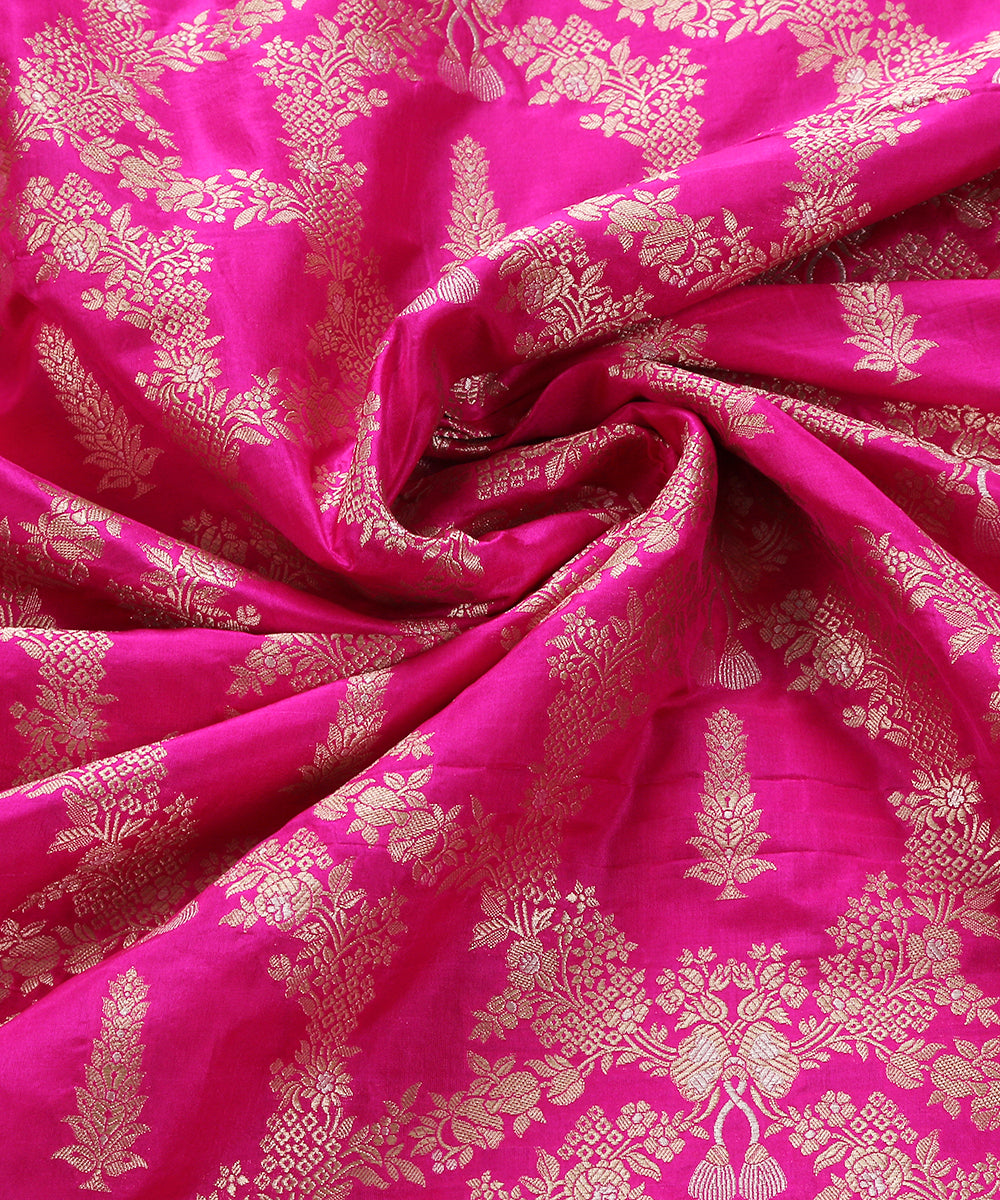 Rani_Pink_Pure_Katan_Silk_Banarasi_Handloom_Fabric_with_Traditional_Floral_Jaal_WeaverStory_04