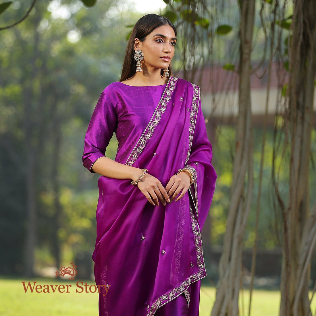 Purple_Raw_Silk_Kurta_With_Zardozi_Detailing_and_Zardozi_Dupatta_WeaverStory_02
