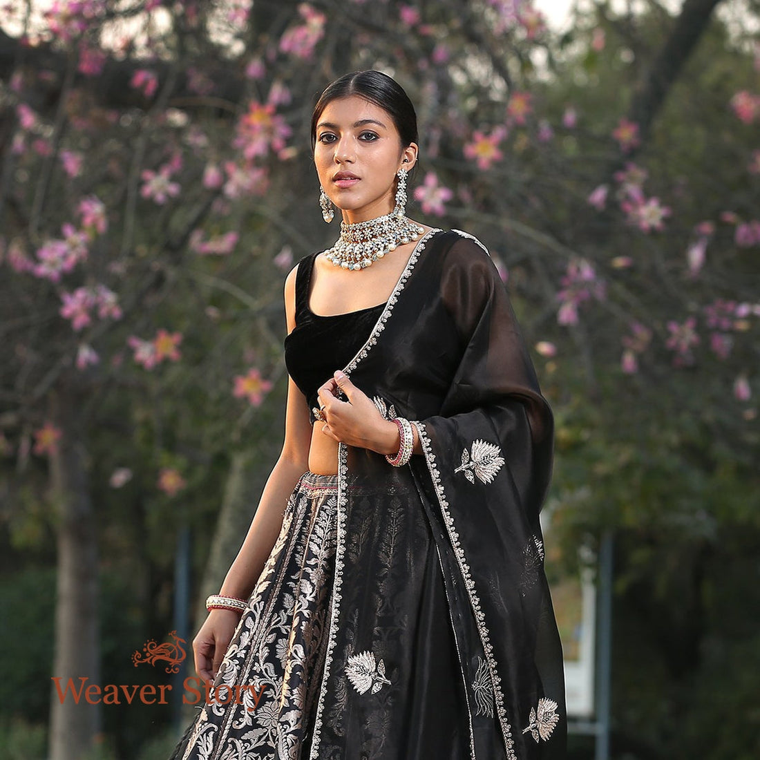 Handwoven_Black_Banarasi_Lehenga_with_Velvet_Blouse_and_Silk_Organza_Dupatta_WeaverStory_02
