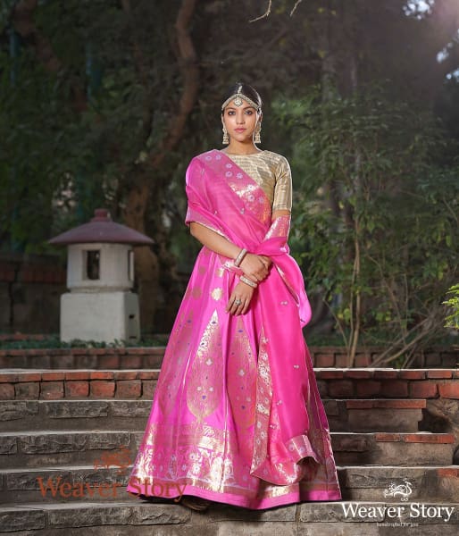 Handwoven_Rose_Pink_Banarasi_Lehenga_with_Meenakari_WeaverStory_03