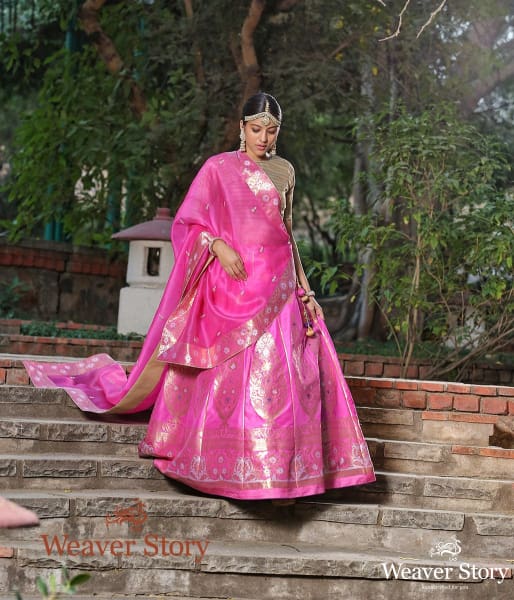 Handwoven_Rose_Pink_Banarasi_Lehenga_with_Meenakari_WeaverStory_01