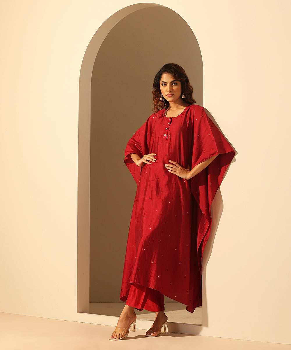 Maroon_Handloom_Chiniya_Silk_Sequin_Kaftan_With_Plain_Glaze_Cotton_Silk_Pants_WeaverStory_02